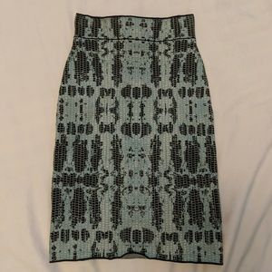 BCBGMaxAzria green skirt XS